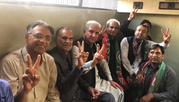 'Jail Bharo Tehreek': Senior PTI Leaders, Workers Voluntarily Surrender to Police